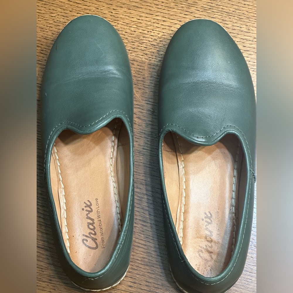 Hunter Green Charix Flats-Never Worn